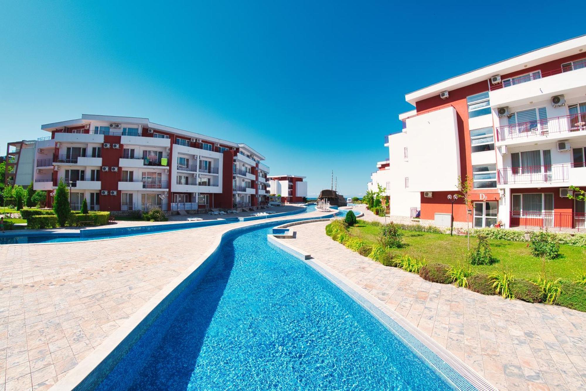 Privilege Fort Beach Apartments Sveti Vlas Luaran gambar