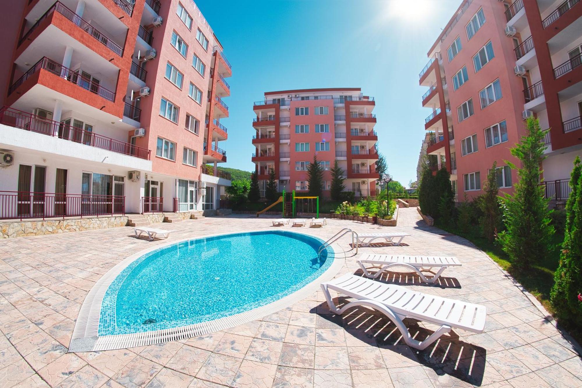 Privilege Fort Beach Apartments Sveti Vlas Luaran gambar