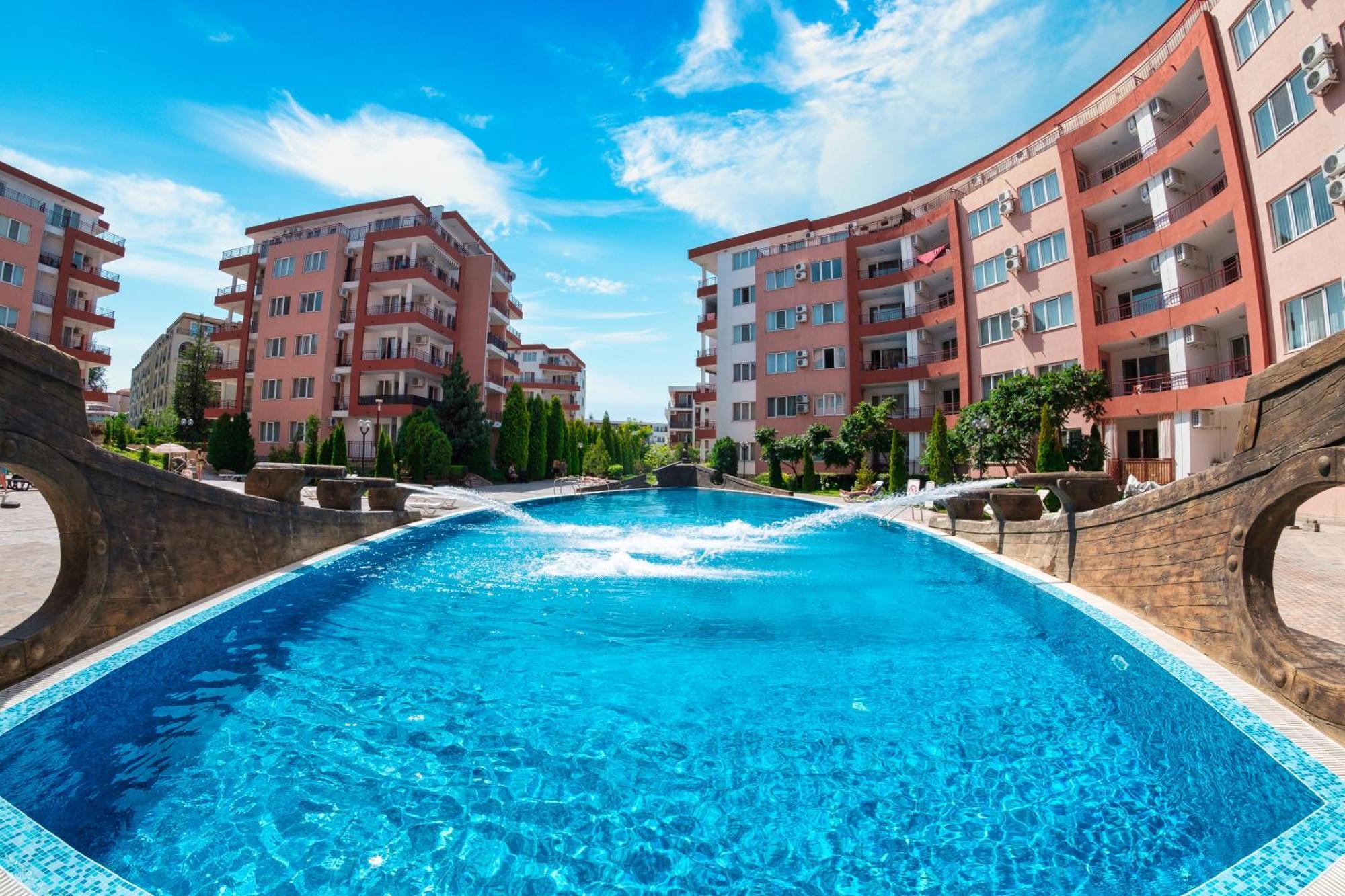 Privilege Fort Beach Apartments Sveti Vlas Luaran gambar